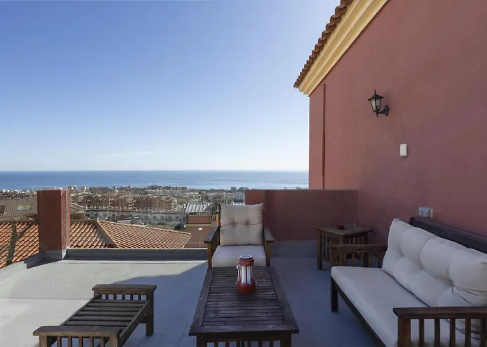 Peaceful Studio With Amazing Sea Views And Free Parking